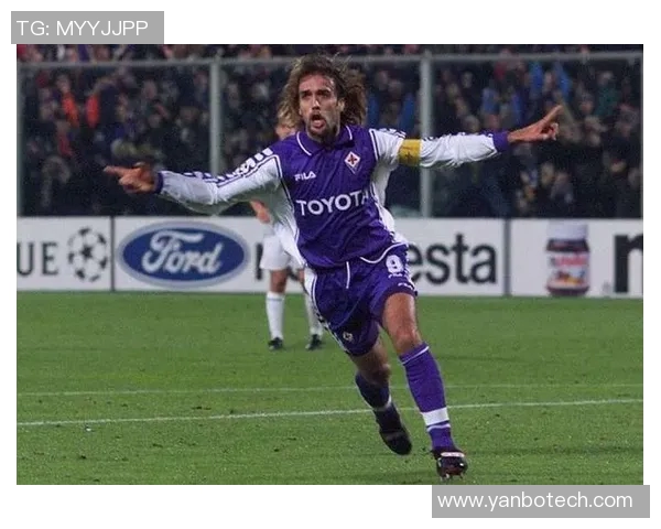 一代天才足球明星的传奇之路与辉煌成就探秘 一代天才足球明星的传奇之路与辉煌成就探秘