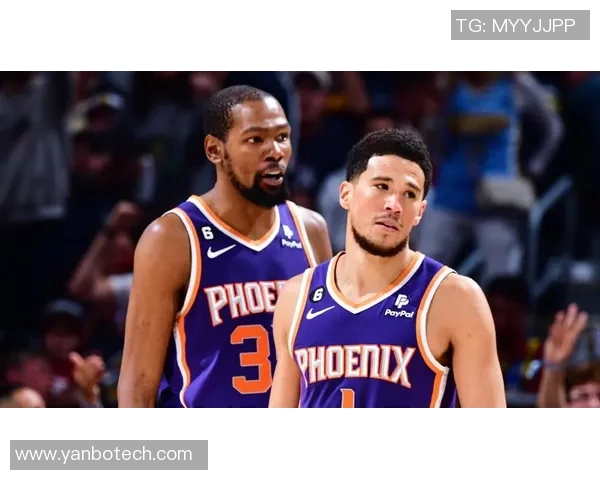 布克与足球明星的相似之处探讨:他像谁又为何如此吸引人 布克与足球明星的相似之处探讨:他像谁又为何如此吸引人